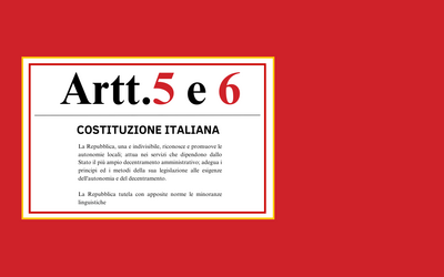 Nell'immagine si legge un estratto degli articoli 5 e 6 della Costituzione in un riquadro bianco bordato di giallo. Lo sfondo è rosso.