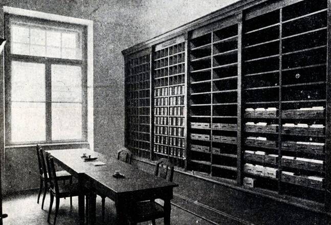 Immagine: Biblioteca Civica storica Sala cataloghi