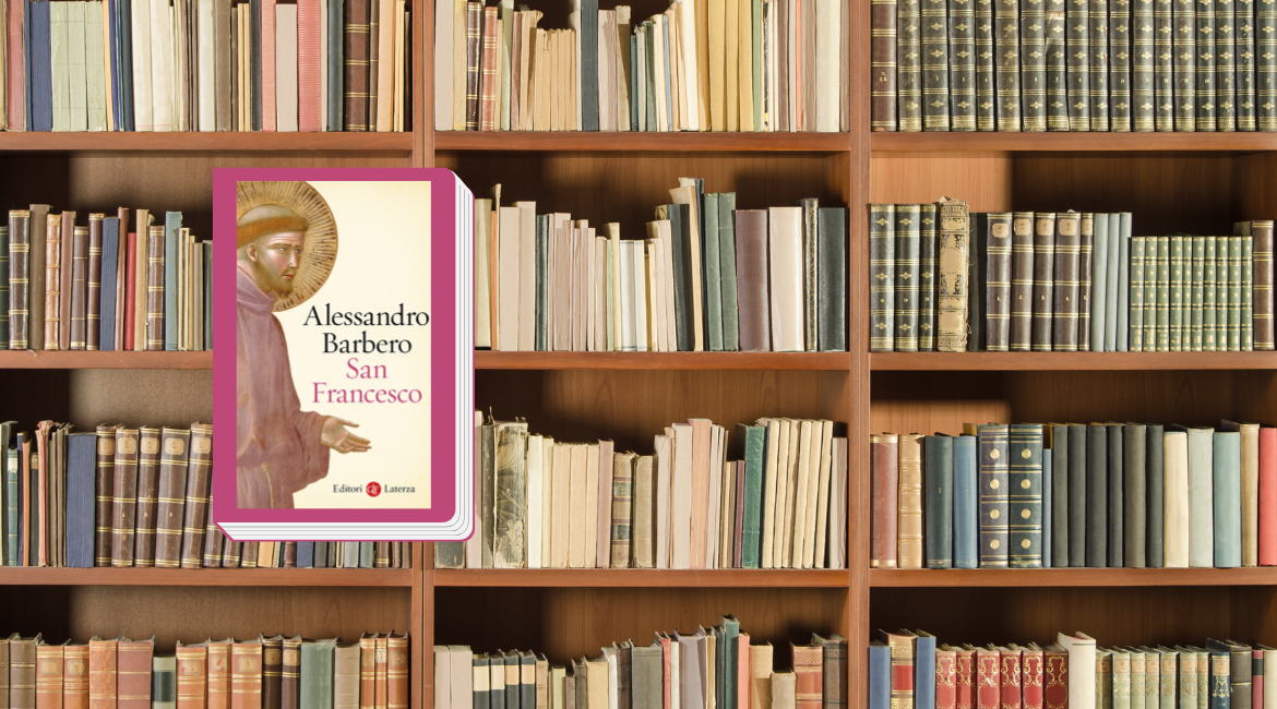 Nell'immagine si vede la copertina del libro "San Francesco" di Alessandro Babero, bordata di viola. Sullo sfondo si vede una libreria piena di libri.